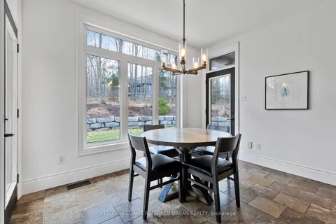 25 Heron Boulevard, ON L0L 1Y3