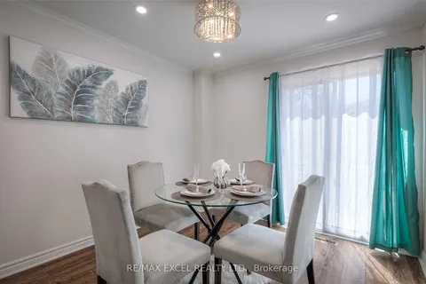 22 Weatherup Crescent, ON L4N 7J7