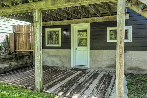 571 High Street, ON L3V 4Y2