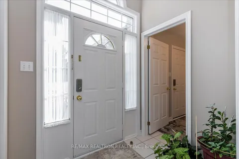 44 Columbia Road, ON L4N 8C6