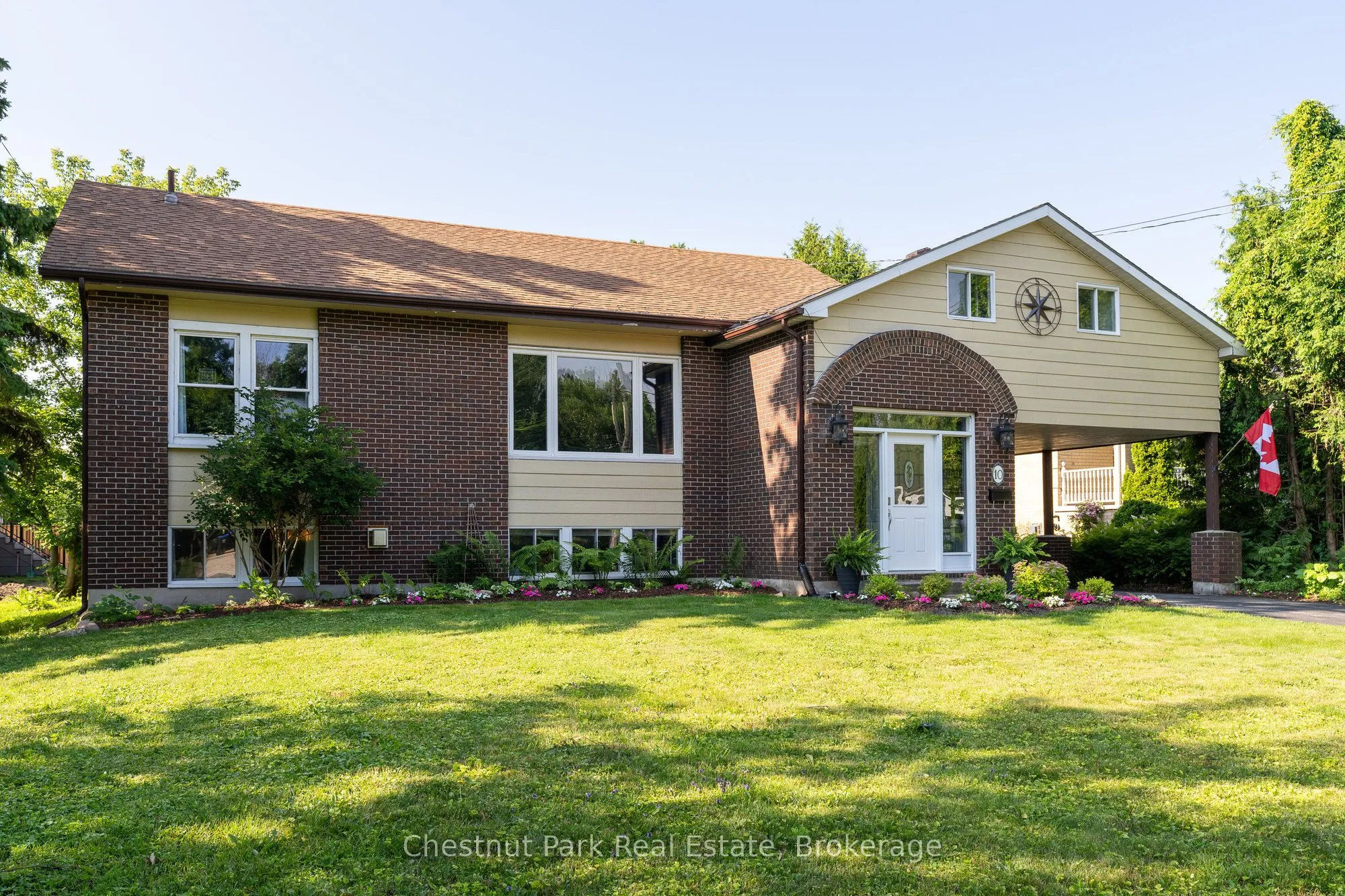 10 Water Street, ON L9Y 4P1