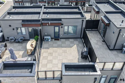 33 Wyn Wood Lane, ON L3V 8P7