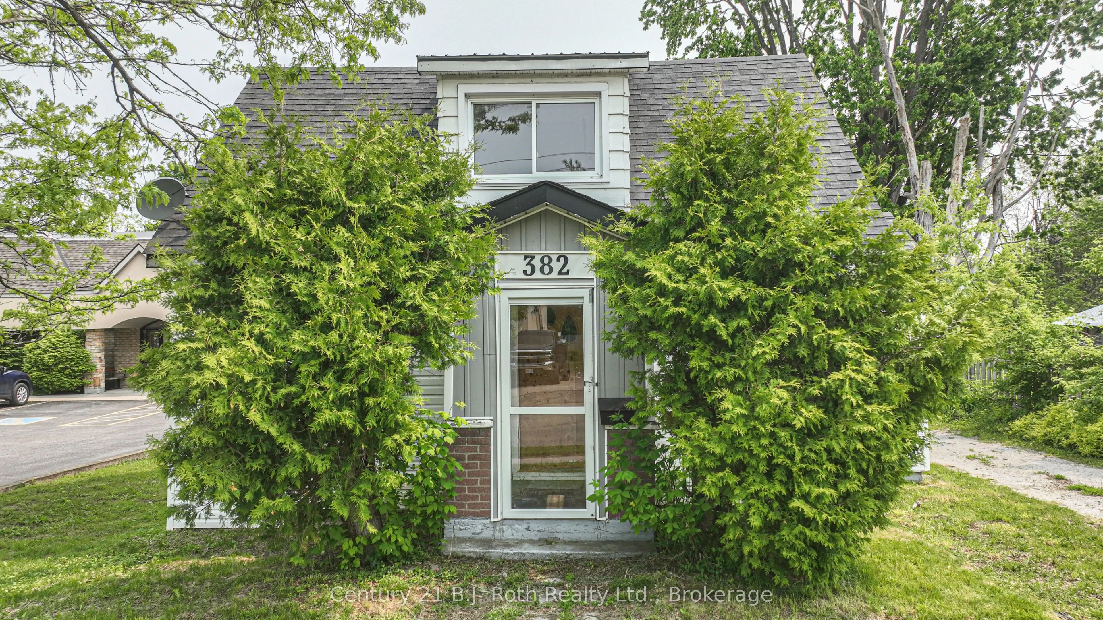 382 West Street, ON L3V 5E6