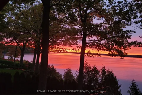 13 Georgina Drive, ON L4M 1E9