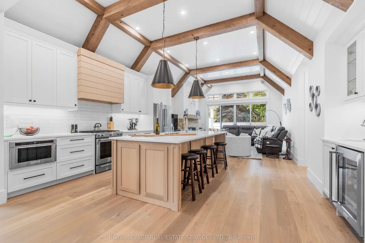 53 Niagara Street, ON L9Y 3X1