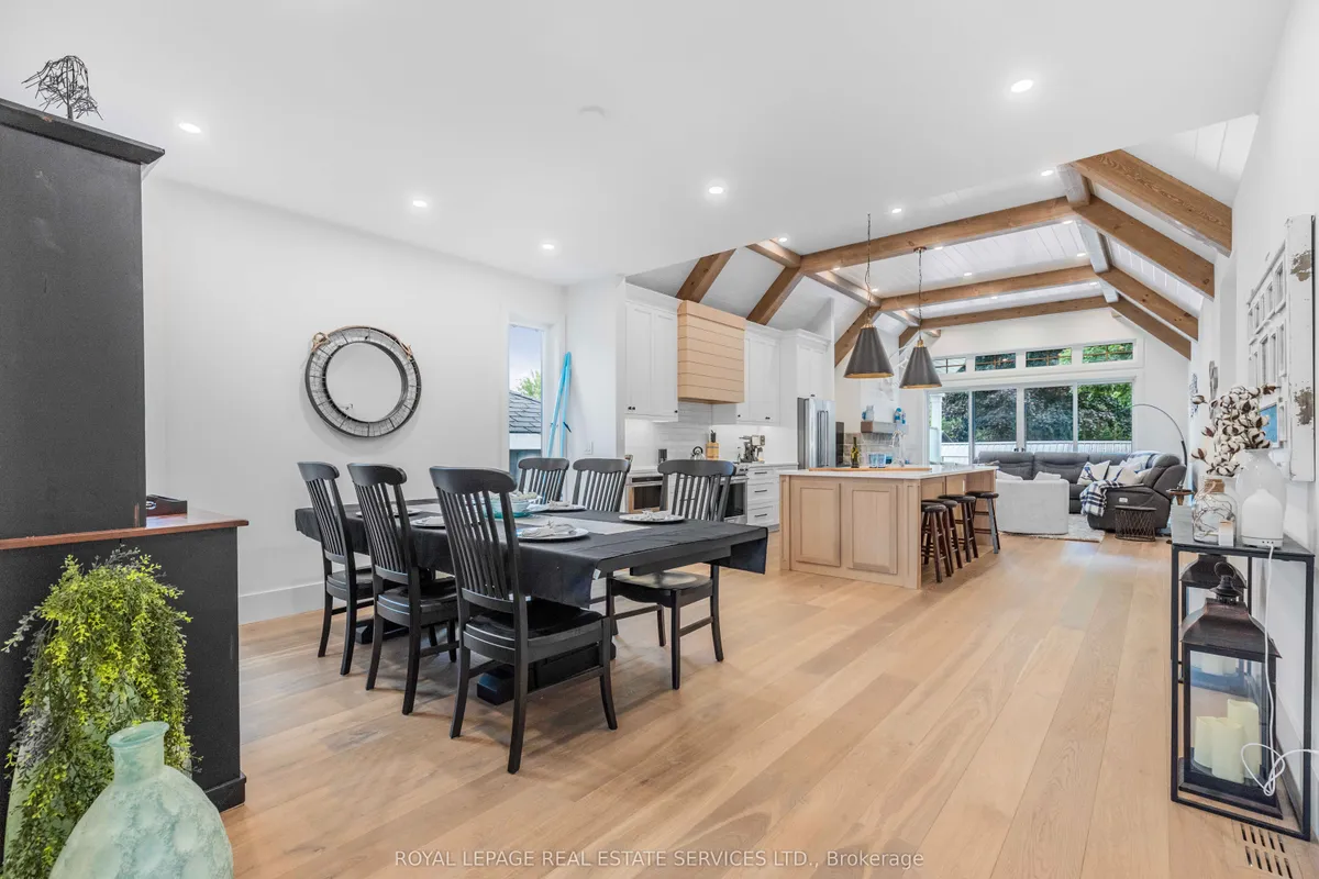 53 Niagara Street, ON L9Y 3X1