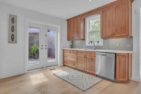 36 Dalton Street, ON L4N 1M3