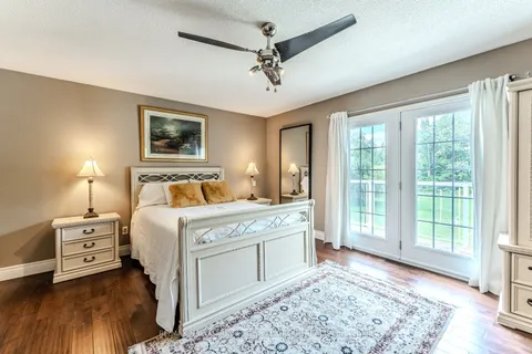 2 Mills Circle, ON L9X 0J7