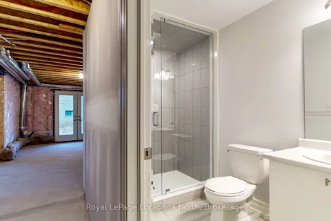 37 Federica Crescent, ON L9Z 0N5