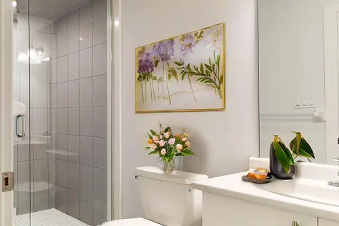 37 Federica Crescent, ON L9Z 0N5