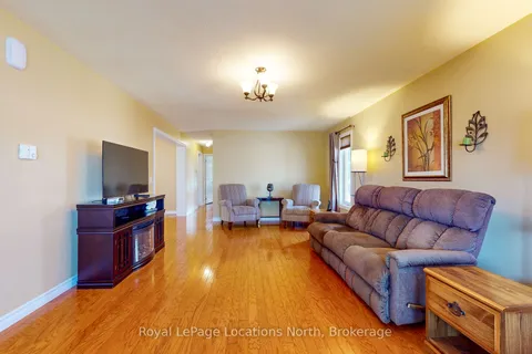 20 Illinois Crescent, ON L9Z 3A8