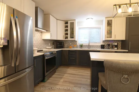 22 Berkely Street, ON L9Z 2N6