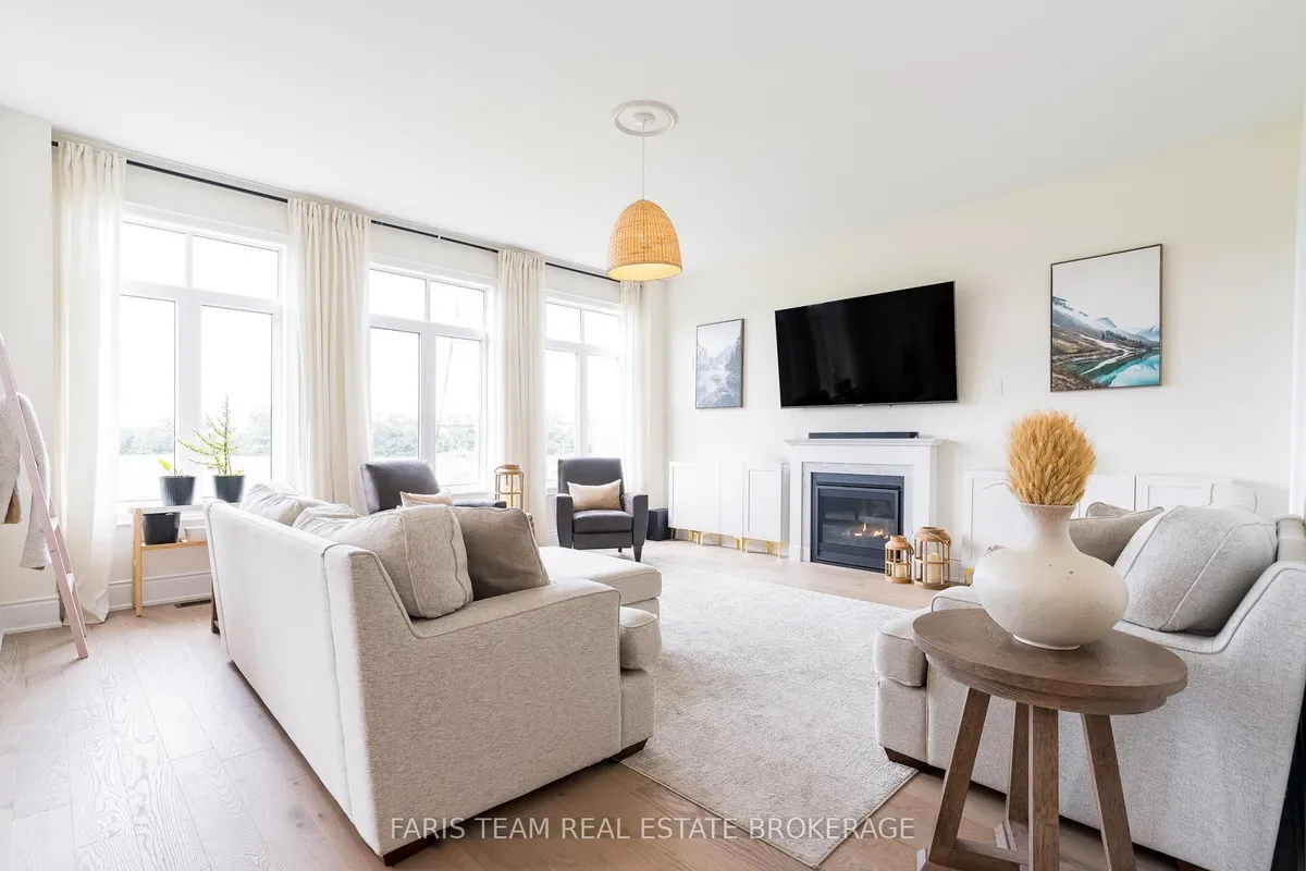 13 Sanford Circle, ON L9X 2A8