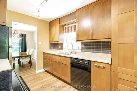 173 Toronto Street, ON L4N 1V6