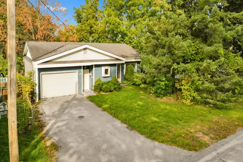 10 Leonard Avenue, ON L9M 1C8