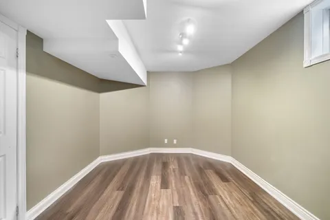 45 White Elm Road, ON L4N 0E5