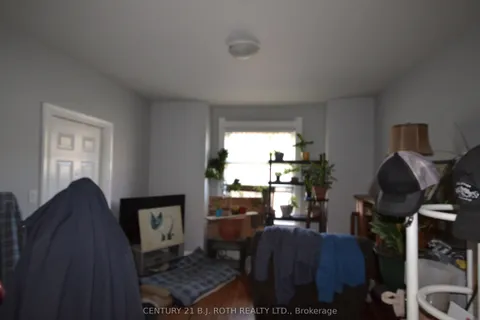 75 High Street, ON L4N 1W5