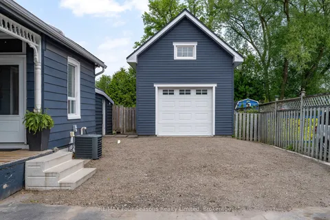 43 Cedar Street, ON L9Y 3A4