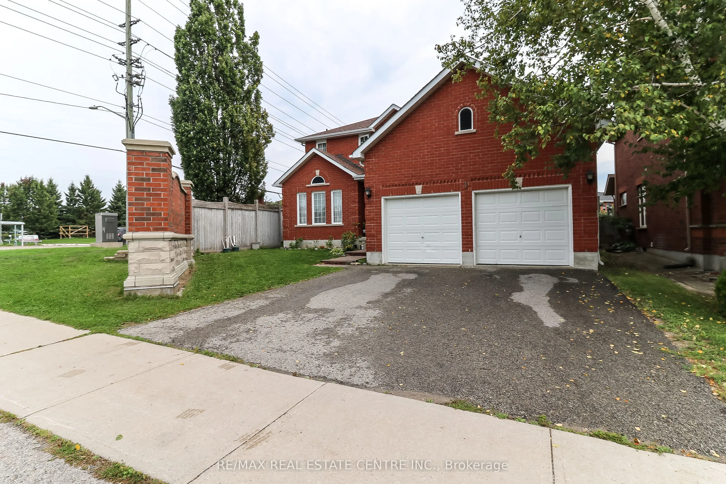 1 Sandringham Drive, ON L4N 0J9