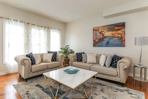 1 Sandringham Drive, ON L4N 0J9