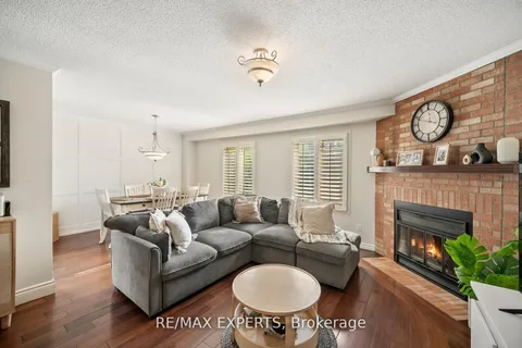 11 Penton Drive, ON L4N 7A3