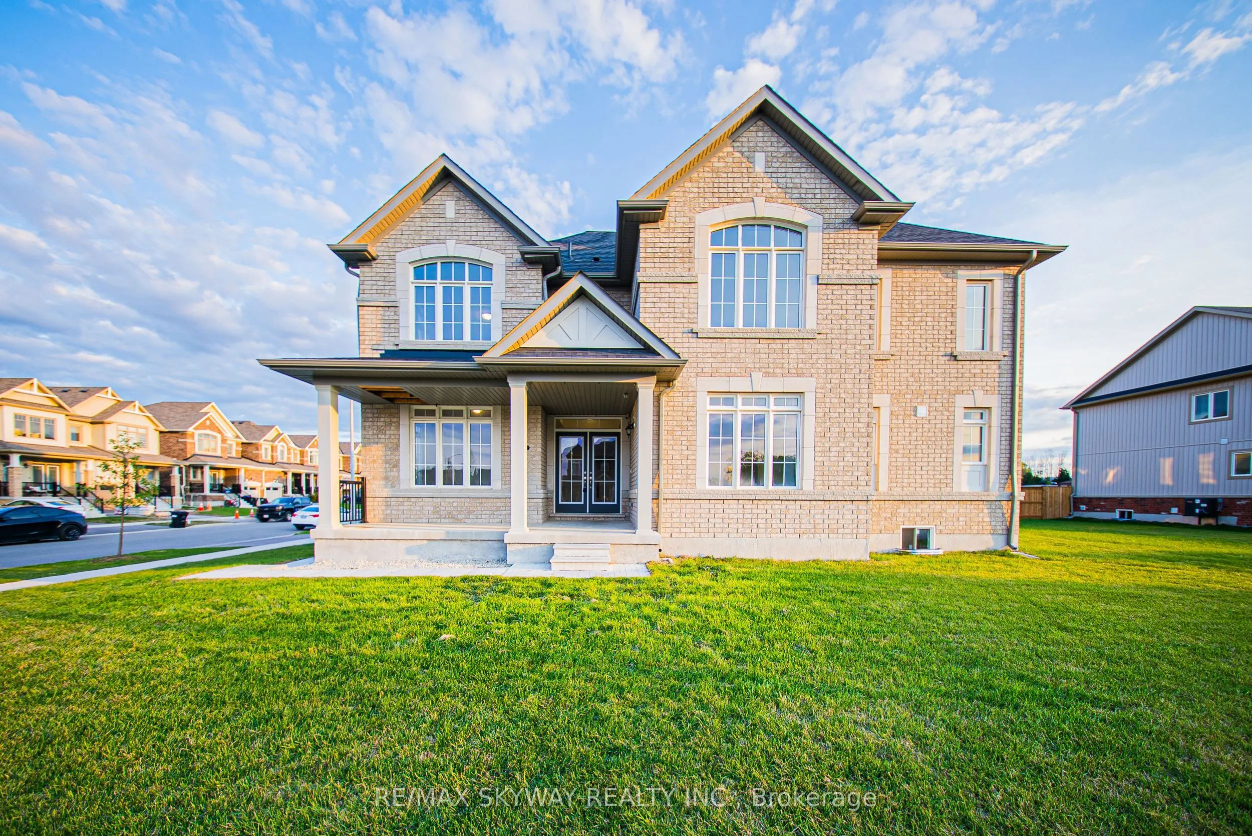 56 Tracey Lane, ON L9Y 3L7