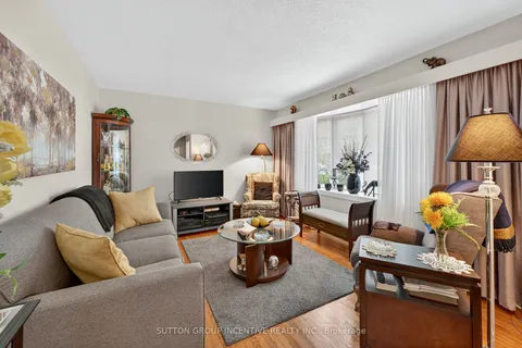 218 Crawford Street, ON L4N 3W6