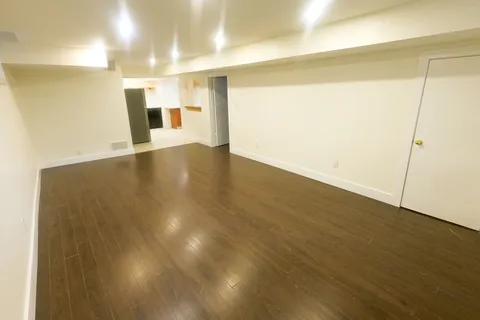 47 LAKE Crescent, ON L4N 6A7