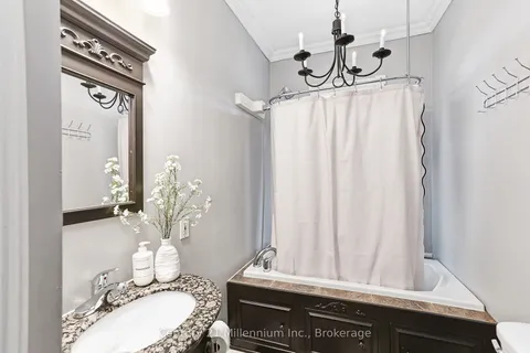 117 Elm Street, ON L9Y 3J3