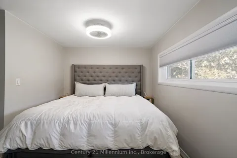 42 NIAGARA Street, ON L9Y 3X2