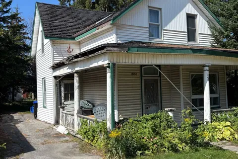 304 Saint Paul Street, ON L9Y 3P7