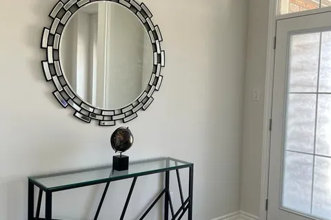 124 Kirby Avenue, ON L9Y 4C5