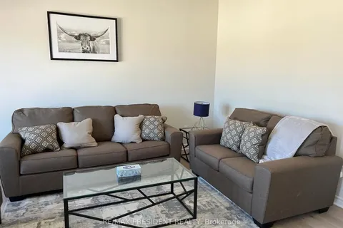 124 Kirby Avenue, ON L9Y 4C5