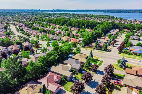 8 Kell Place, ON L4N 9K3