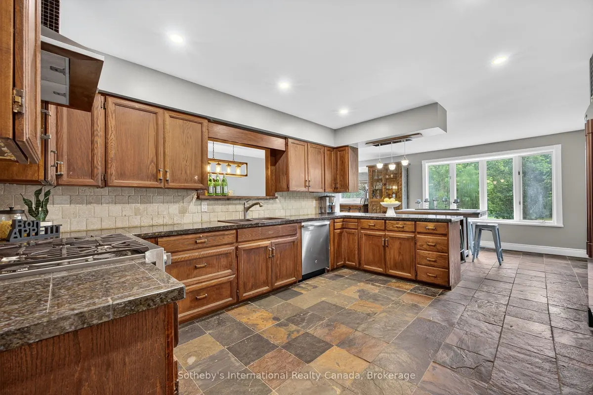 79 Caroline Street, ON L0M 1G0