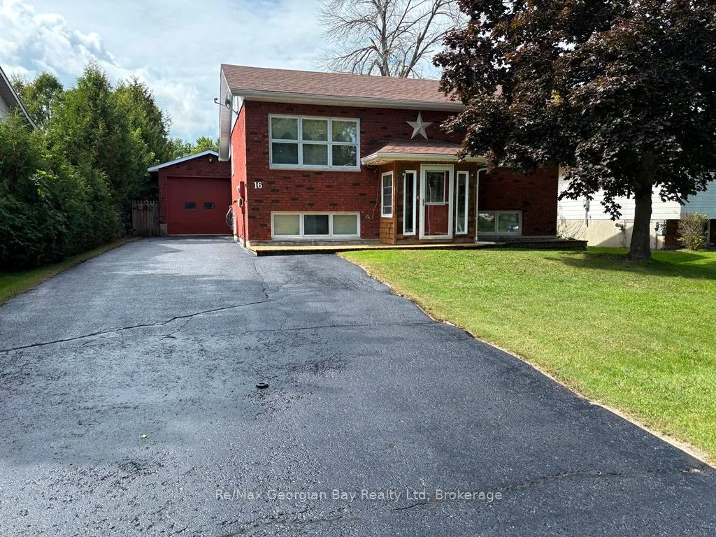 16 COMMUNITY CENTRE Drive, ON L0K 1E0