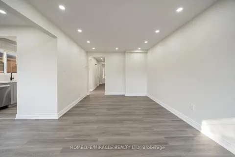 100 Kozlov Street, ON L4N 4P9