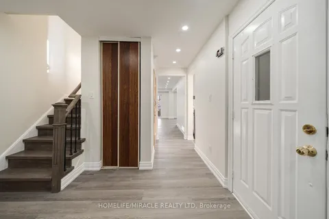 100 Kozlov Street, ON L4N 4P9