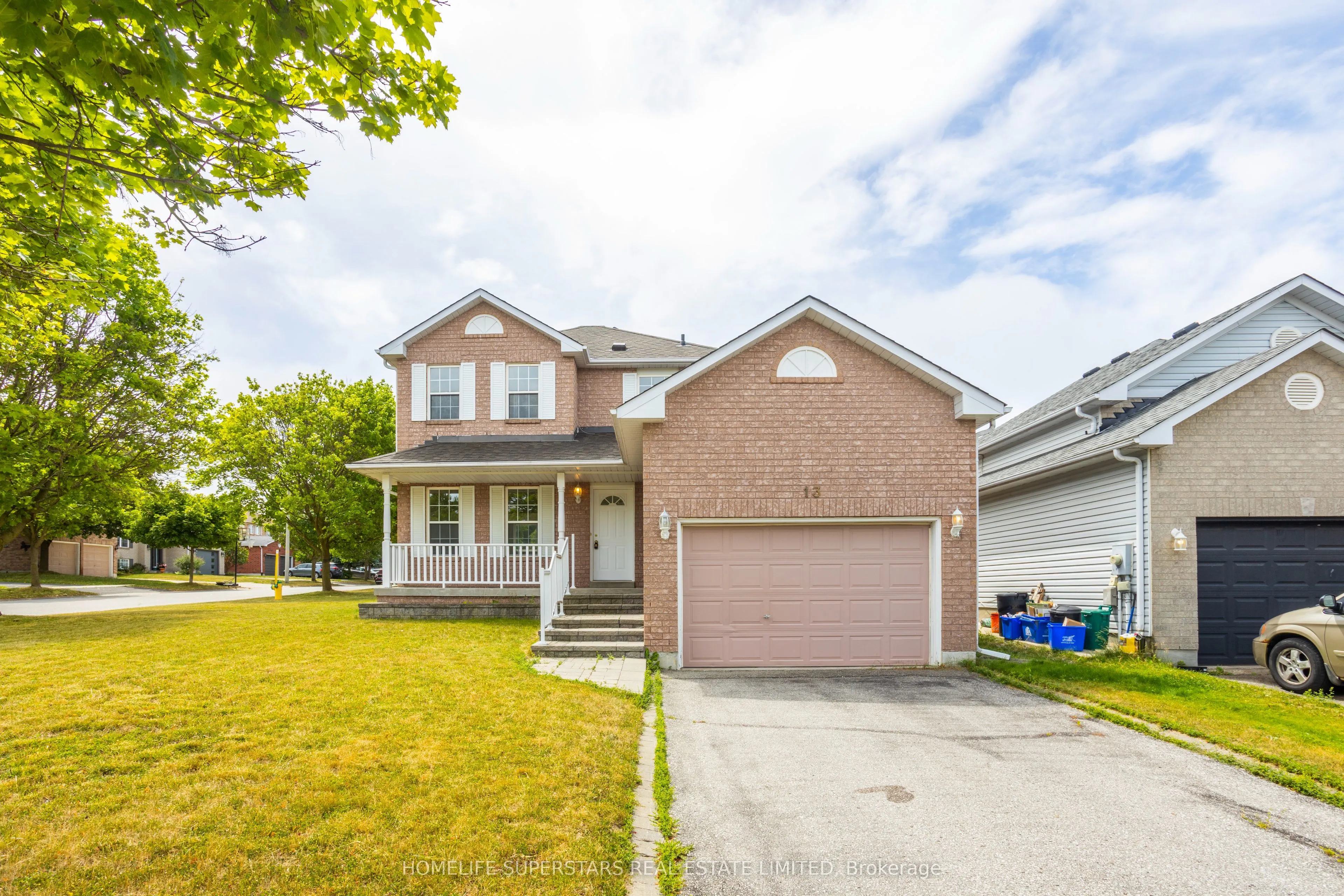 13 Draper Crescent, ON L4N 8A9