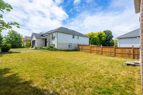 13 Draper Crescent, ON L4N 8A9