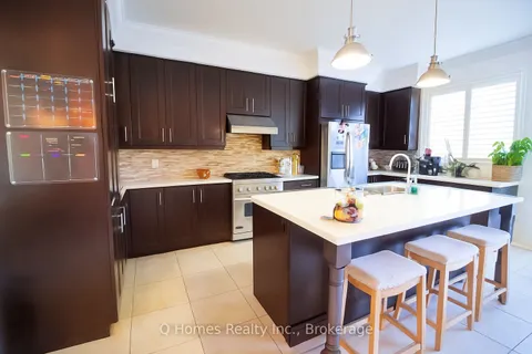 33 Graihawk Drive, ON L4N 6G7