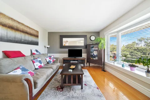 68 Quinn Avenue, ON L3V 3H5