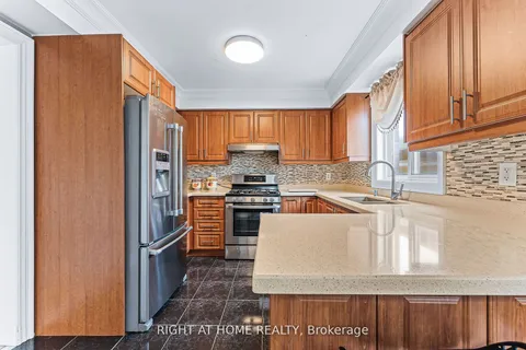 154 Country Lane, ON L4N 0N1