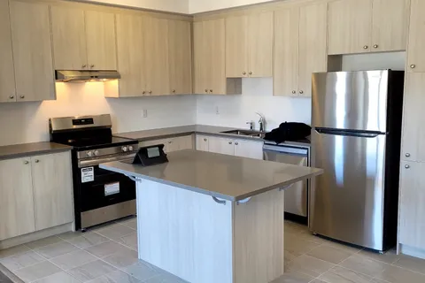 94 Ennerdale Street, ON L9J 0G5