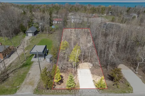 27 Braeside Street, ON L9Y 0X2