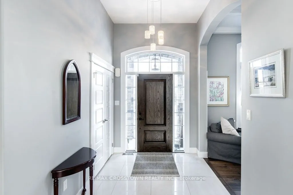 25 MENNILL Drive, ON L0L 1Y3