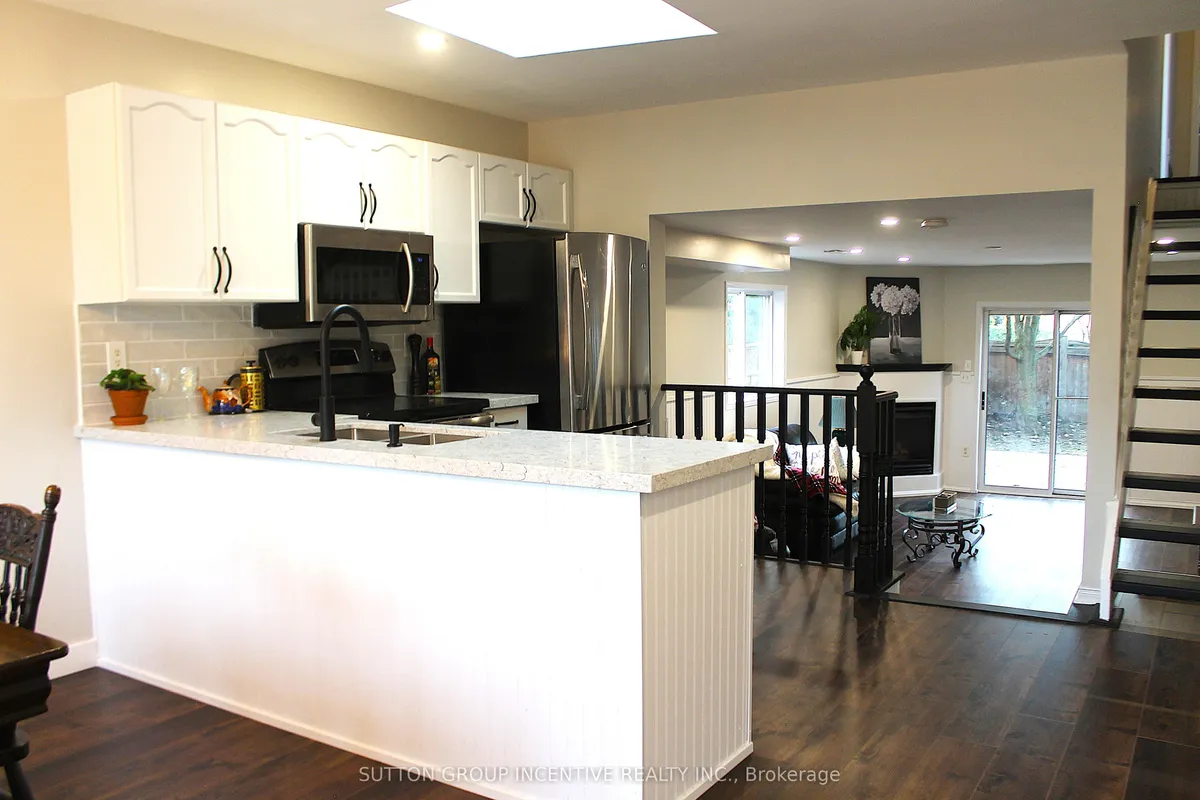 30 Assiniboine Drive, ON L4N 8G4