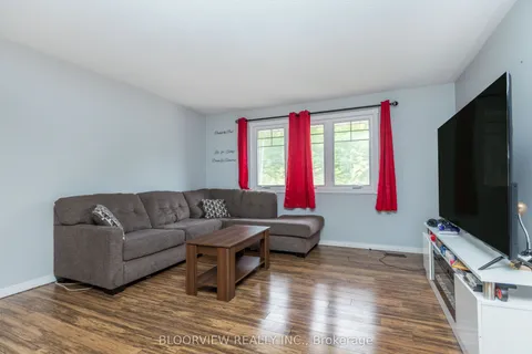 9467 County 93 Road, ON L4R 4L9