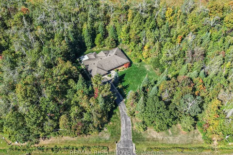 1892 CARRIAGE Court, ON L3V 6H2