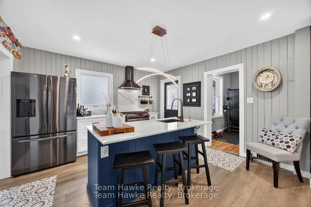 19 Water Street, ON L9M 1M8